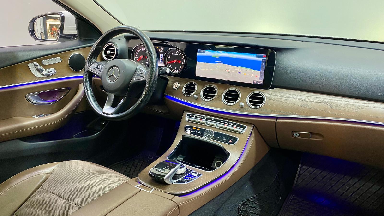 MERCEDES E 23